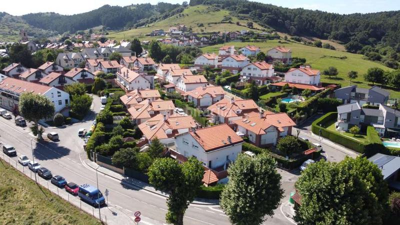 Foto c5b6604c-aceb-4f04-98c0-52748e226e32. Casa con riscaldamento parcheggio in Mortera Piélagos