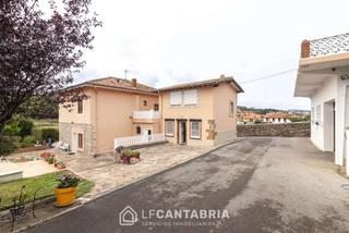 Casa  Barrio casasola. Casa en casasola, al lado de comillas