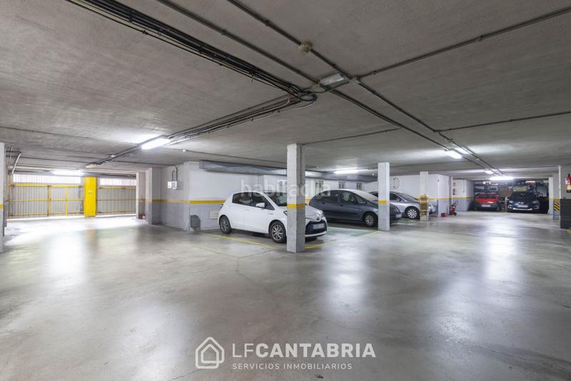 Foto a1a8b9bf-7171-4a78-bc01-57c120a5bbba. Dúplex  en el alisal con garaje y trastero en Santander