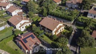 Casa  Calle peñalva. Casa pareada con parcela cerca de comillas
