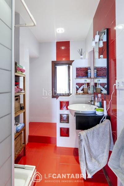 Foto 51e6996a-5ca8-4941-a318-2bee47bf41eb. Appartement avec chauffage dans Los Castros Santander