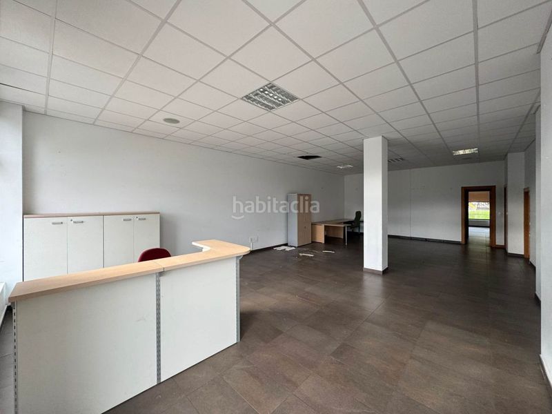 Foto 44a36ee1-1ea1-419a-b227-777b9da55648. Lloguer local comercial a Colindres