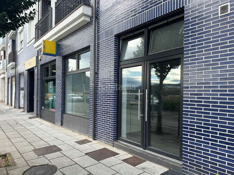 Foto c24dbce9-9ccc-4b9f-ba6d-8ca5292d4b8d. Lloguer local comercial a Colindres