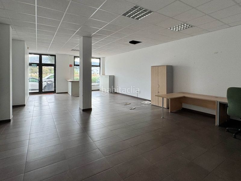 Foto ff4cd7a4-6763-4542-b44c-7158e6191879. Lloguer local comercial a Colindres