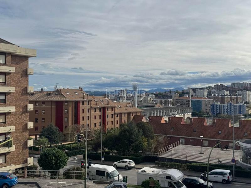 Foto acb1fb48-29b1-472b-864b-318b02803ef1. Miete etagenwohnung mit heizung parking pool in Valdenoja Santander