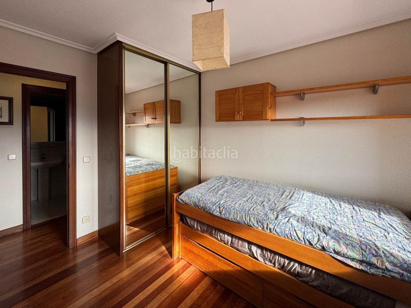 Foto 4cd1569b-3274-4517-9c23-5d9b2749ba51. Rent flat with heating parking pool in Valdenoja Santander