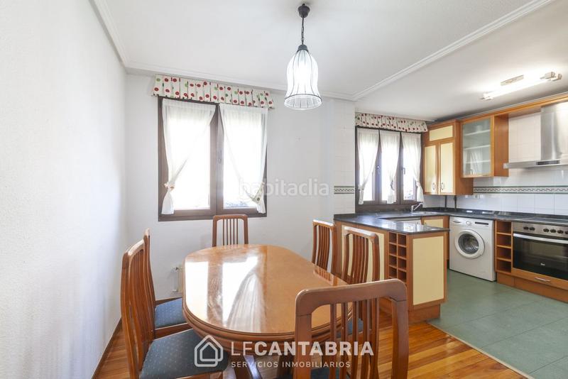 Foto d1635e78-83f2-47f2-819b-c97a631325e2. Piso vivienda con garaje en Alisal - San Román Santander