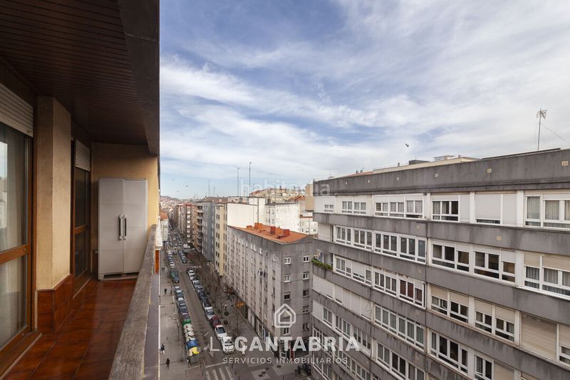 Foto fd8f026d-a8eb-48d7-ae89-31e600e68ae7. Pis amb calefacció aparcament a Cuatro Caminos Santander