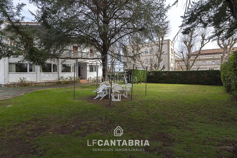 Foto 3645525e-d3ff-466b-b41e-6349e6241a71. Casa amb calefacció a El Sardinero Santander