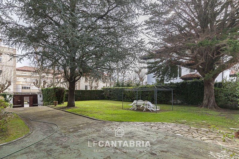Foto 783ec233-e988-4339-ab6e-6eeddc6e9cf1. Casa amb calefacció a El Sardinero Santander