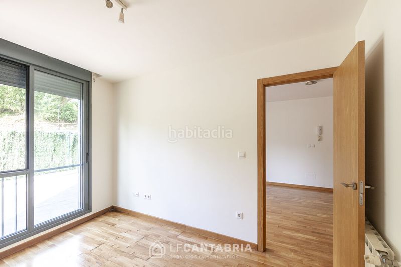 Foto 85c9cf93-8103-438f-a895-168a601c13b2. Pis amb calefacció aparcament a Liérganes
