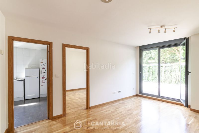 Foto b5efad26-febc-451d-8ab4-49932c198267. Pis amb calefacció aparcament a Liérganes