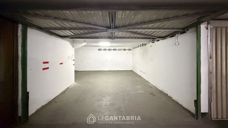 Foto 4c0920d9-0c26-44a0-9cc4-341deda0deb4. Aparcament cotxe a Astillero (El)