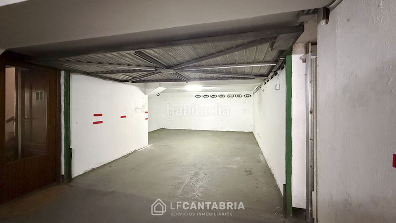 Foto 73d73c11-6aa1-494e-820f-54dc561a50e8. Aparcament cotxe a Astillero (El)