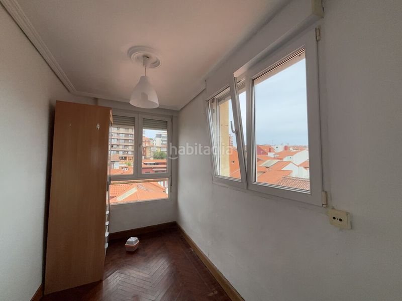 Foto dfef1008-e8f4-4d47-a302-7b529c196233. Piso  con ascensor en c magallanes en Numancia - San Fernando Santander