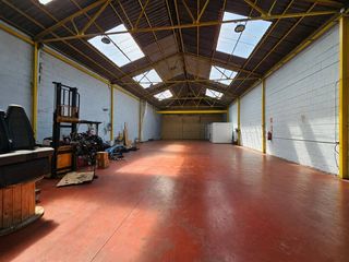 Lloguer Nau industrial a Maliaño. Nave 500 m2 en raos