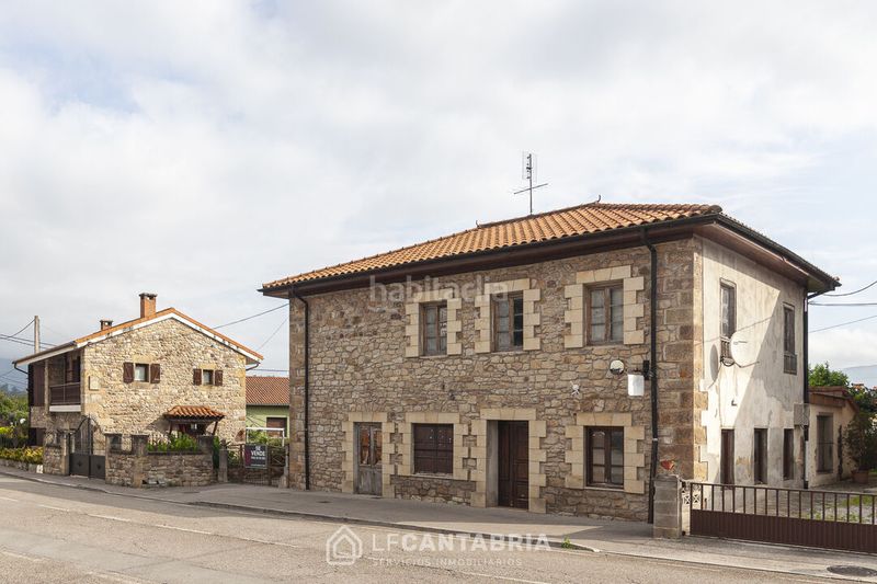 Foto 13da3bfe-b2eb-4ff3-946e-5e28fcd3e55f. Casa a Corrales de Buelna (Los)