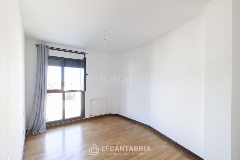 Foto ccdc26df-9394-4070-aa4a-bcb12e75d59b. Pis amb calefacció aparcament a Mogro Miengo