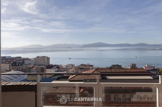 Pis  Paseo canalejas. Piso con vistas al mar en puertochico