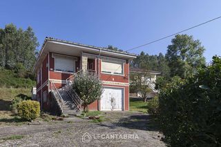 House  Barrio la pasiega. Casa independiente con finca de 600 m aproximadamente.