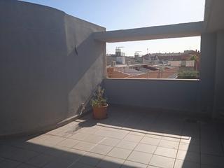 Casa adossada a Carrer morella 11. Venta de adosado en manises, alameda park con garaje