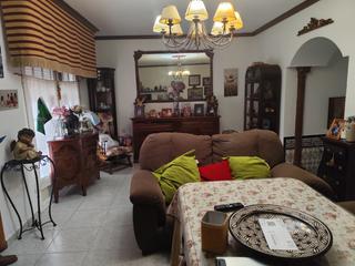 Maison à Calle mártires 62. Casa c/ martires, 3 dormitorios, salon, cocina, baño, gran patio