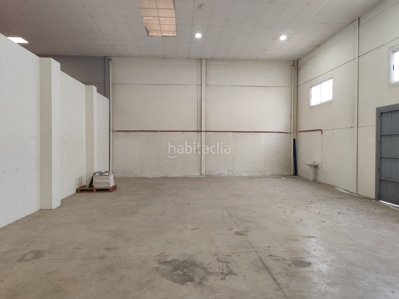 Foto af23a3eb-78ca-40f8-9e84-69692f9e2bb7. Miete fabrikhalle in calle poligono los caños 2b 18 in Zafra