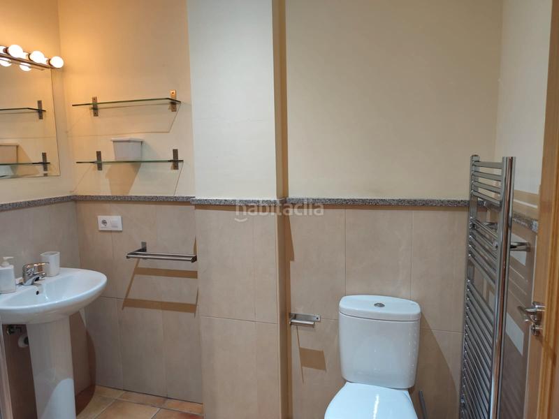 Foto 3230fbde-deef-49e5-9dc1-45c11c569f36. Alquiler piso en calle margarita harrington 11 piso, plaza de garaje, trastero, piscina comunitaria en Zafra
