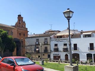 Pis  Plaza corazón de maría 20. Piso para reformar junto al parador de zafra