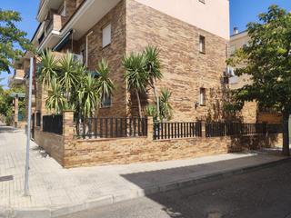 Location Appartement  Calle margarita harrington 11. Apartamento planta baja, 2 dormitorios, garaje, piscina