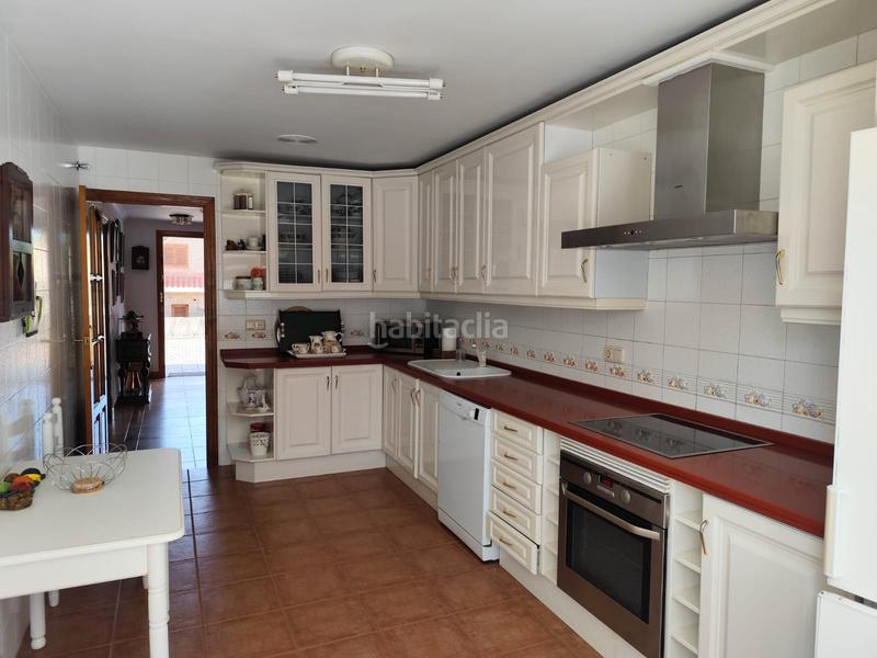 Foto 27b4aa37-6d7d-4dc5-ada6-fa247050c9c9. Casa a schiera in calle estremoz 38 in Zafra