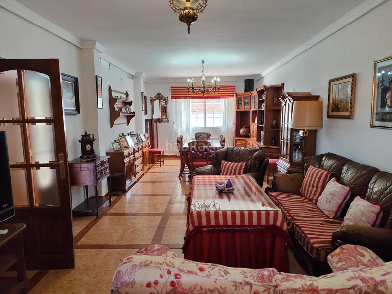 Foto d1428f88-05f6-466f-a1d8-53f4048dab2e. Casa a schiera in calle estremoz 38 in Zafra