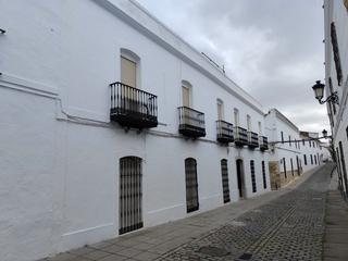 Appartement  Calle tetuán 32. Piso zona centro, muy amplio, exterior, gran terraza y 2 habitac