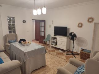 Etagenwohnung  Calle cerrudo 6a. Piso independiente, sin comunidad, 3 dormitorios, salon, cocina