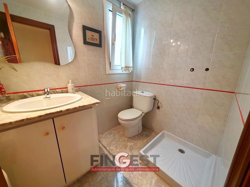 Foto 72524d8a-638b-4b66-98c3-fdba76c56c1e. Casa amb calefacció a Centre Blanes