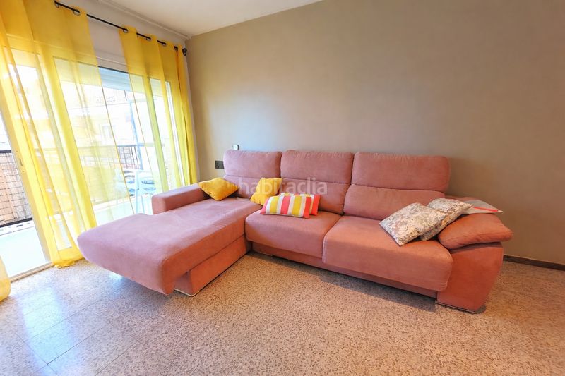 Foto c1e74945-6d26-4cd9-ae6b-b2cb1b2ab78f. Pis amb piscina a Els Pins Blanes