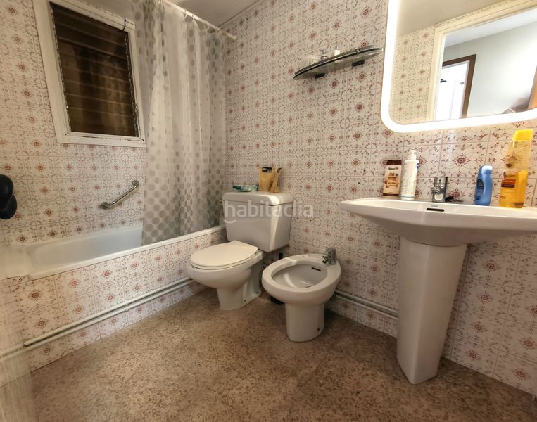 Foto deab6ca6-fbf5-4ed2-a4da-45ff49802928. Pis amb piscina a Els Pins Blanes