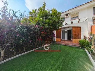 Casa a Fenals. Casa con jardin en fanals  lloret de mar