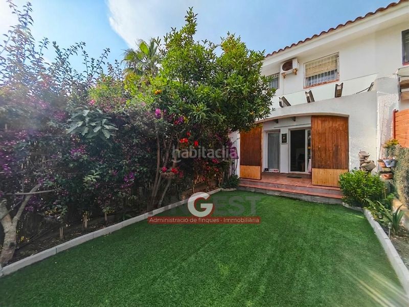 Foto de615c3d-2506-4260-9ee6-9fd4be7877f2. Casa amb calefacció a Fenals Lloret de Mar