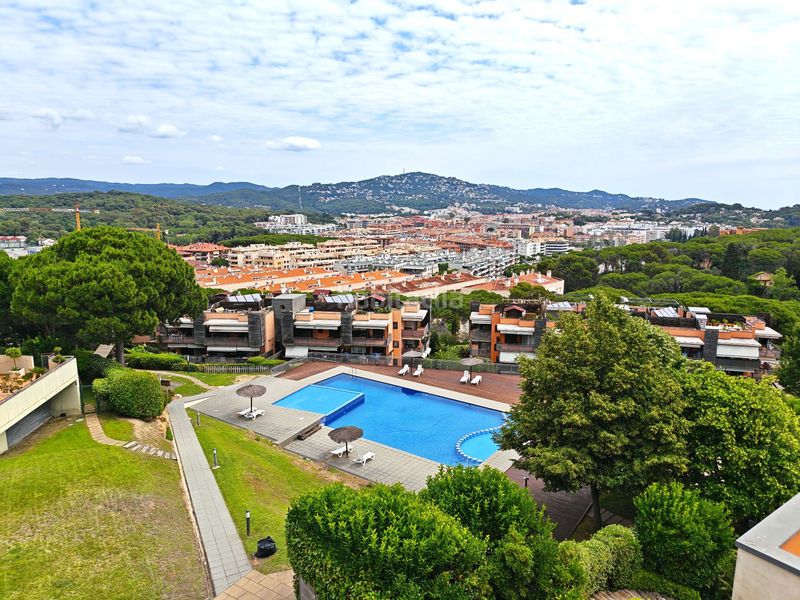 Foto 4e848e25-9761-4c83-b9ae-33c4c7db8d66. Pis amb piscina a Santa Clotilde Lloret de Mar