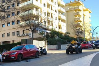 Miete Autoparkplatz in Els Pavos. Parquing alquiler en can borell
