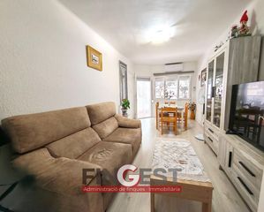 Pis a Els Pins. Piso economico 3 habitaciones con ascensor
