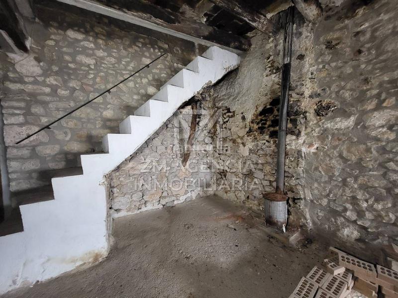 Foto c911bd37-43f8-45b4-8766-cc8061371927. Mas dans Rossell