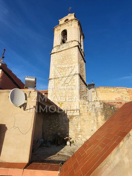 Foto f499c7ff-0319-4efe-97ec-4f273c2b8178. Masia a Rossell