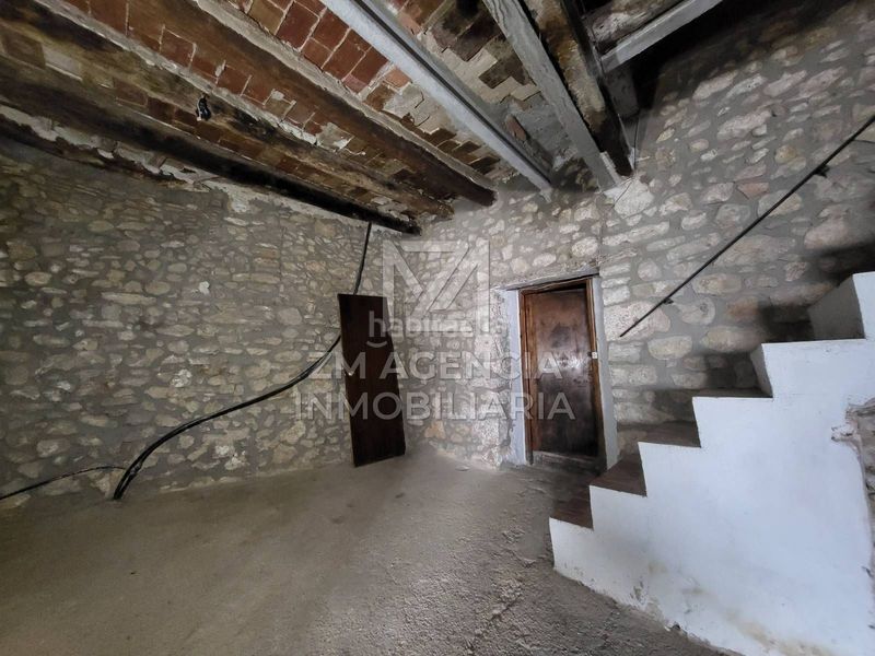 Foto f7f3cb63-d999-4fe4-8353-79093ac8ff6f. Masia a Rossell