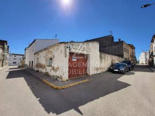 Parking voiture  San miguel. Garaje y patio en venta en san rafael del rio