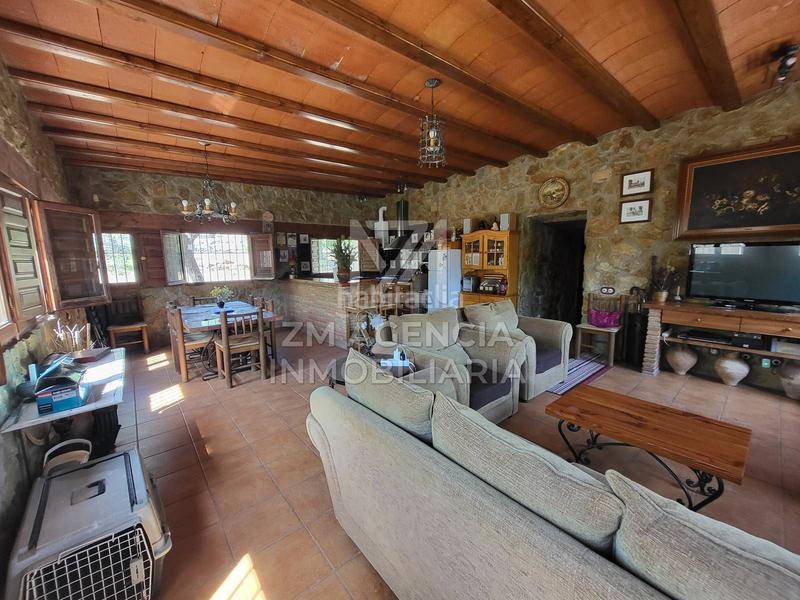 Foto 08547881-c714-4903-893f-ab46095c9e26. Masia amb calefacció a Canet lo Roig