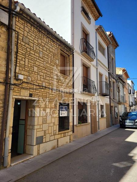 Foto dcdb4bc9-824c-415e-9741-e6e2e80ba8c1. Masia a Catí