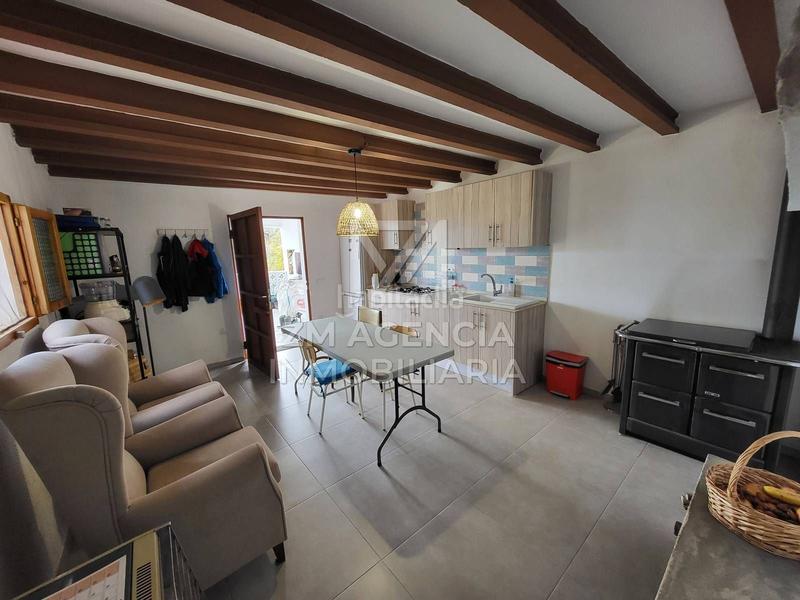 Foto f92ce1cd-aacc-4da0-9b10-ab578cdfd7d7. Masía casa de campo autosuficiente en Cervera del Maestre