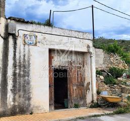Aparcament cotxe a Chert / Xert. Garaje  finca en venta en xert